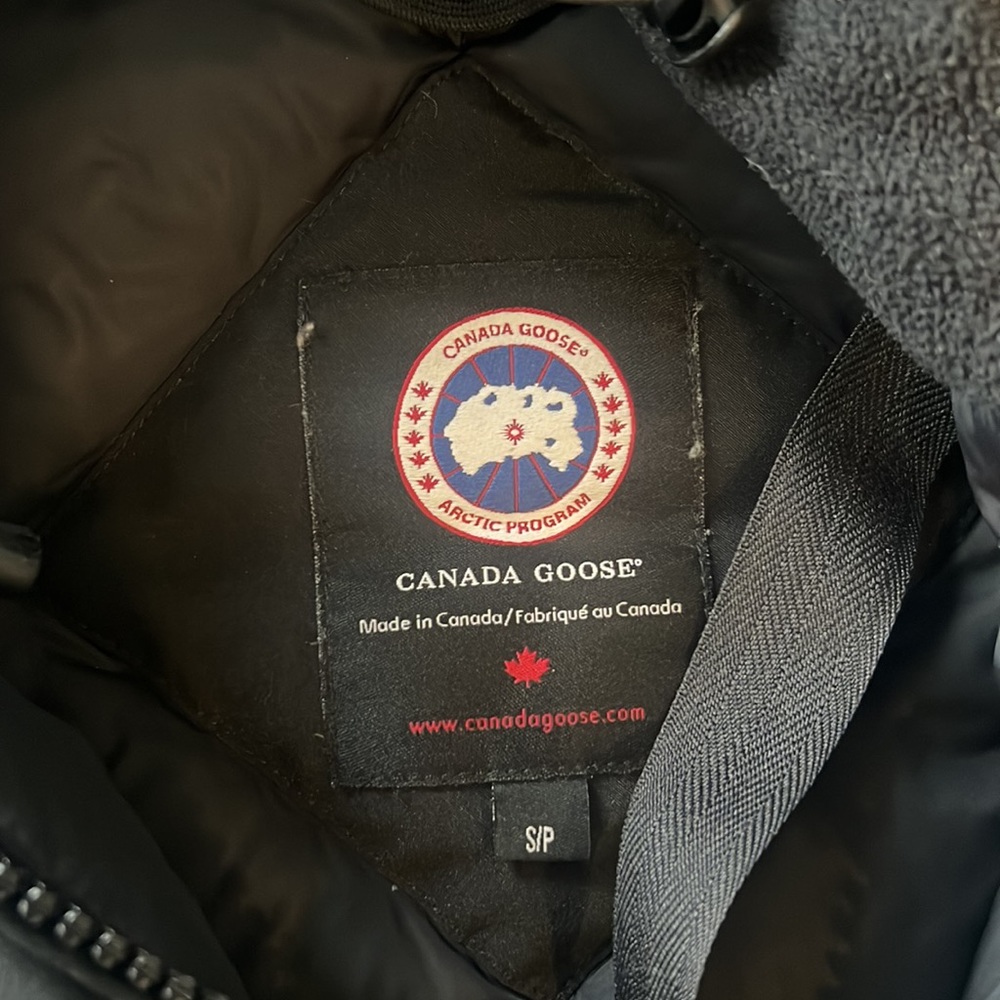 Canada Goose Victoria Parka - Picture 3 of 6